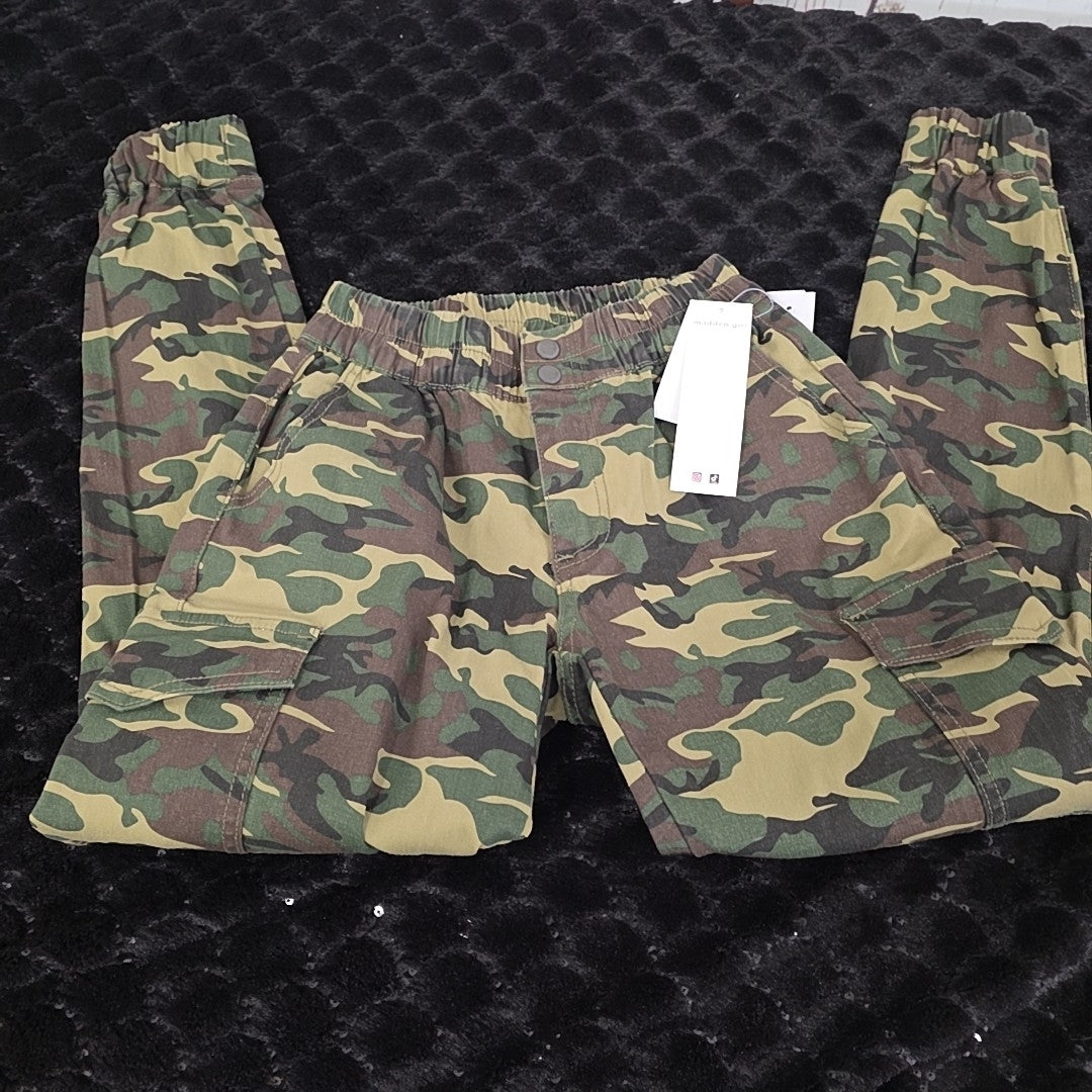 Madden Girl Size XS Green Pants