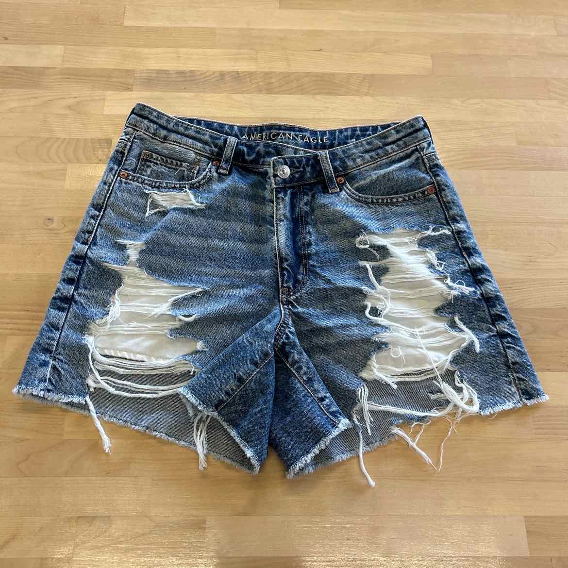 American Eagle Size 8 Blue Denim Shorts