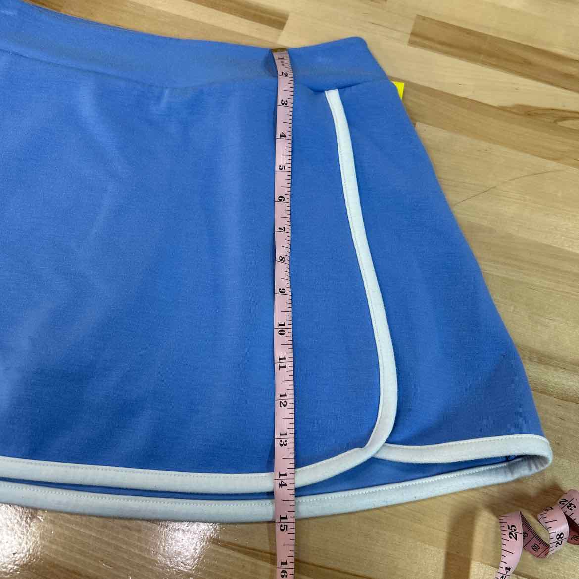 Arizona Jean Women Size L Blue Preloved Skorts