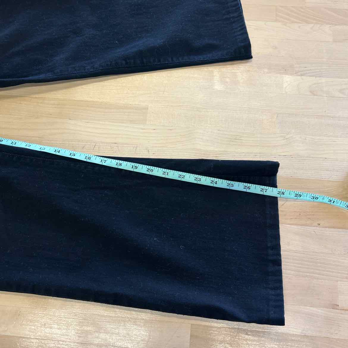 NYDJ Size 8 Black Preloved Pants