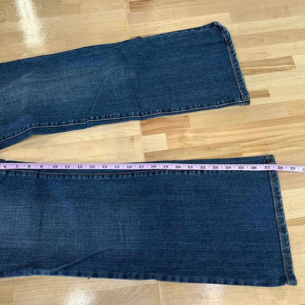 American Eagle Size 8 Blue Denim Preloved Jeans