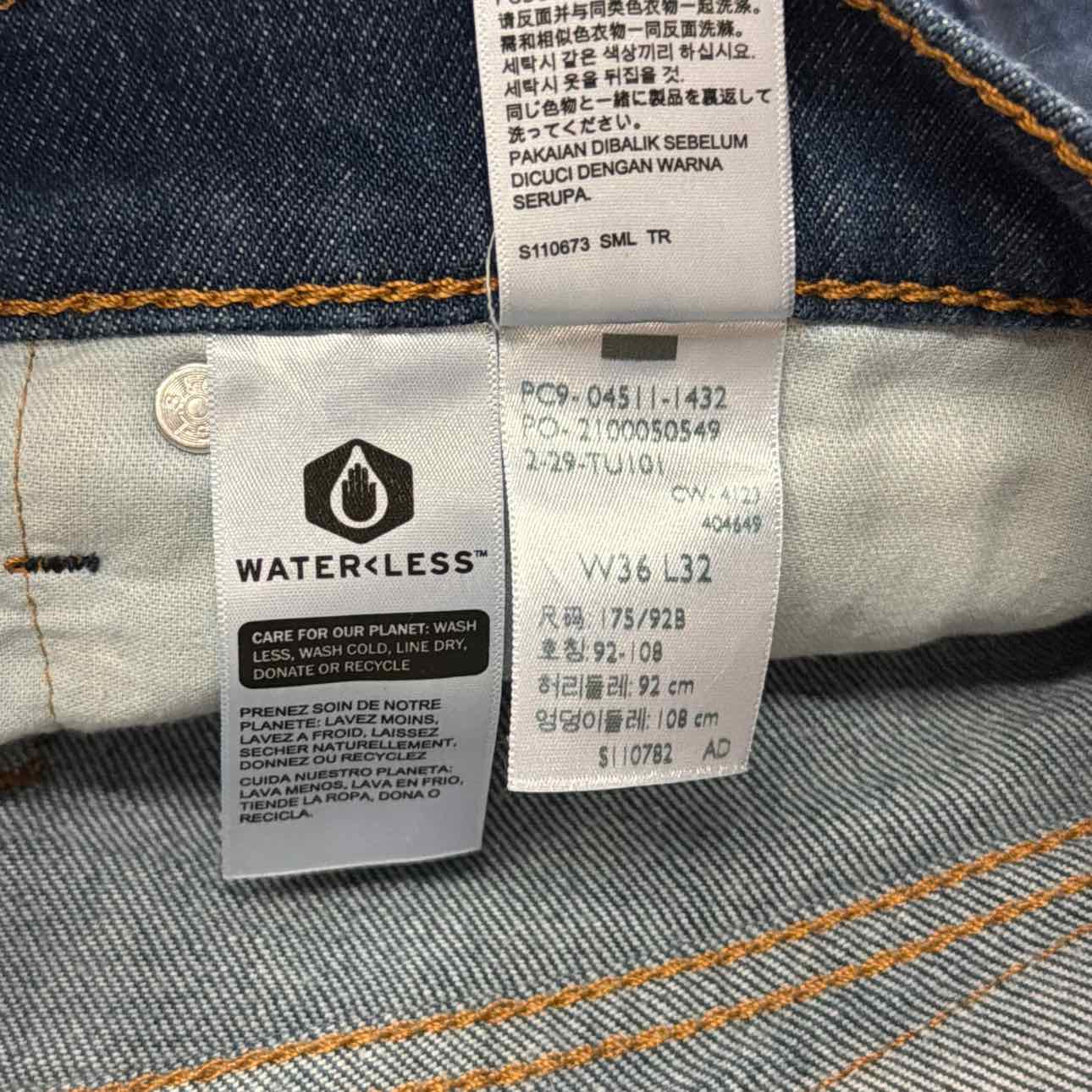 Levi's Size 36x32 Blue MENS Jeans