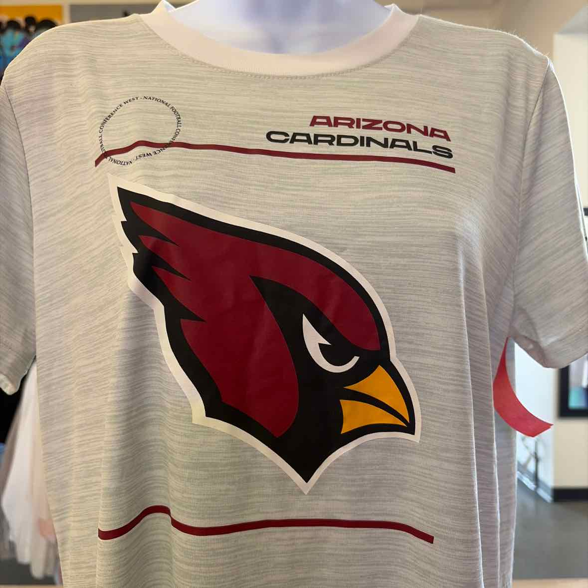 NFL Size L Gray T-shirt