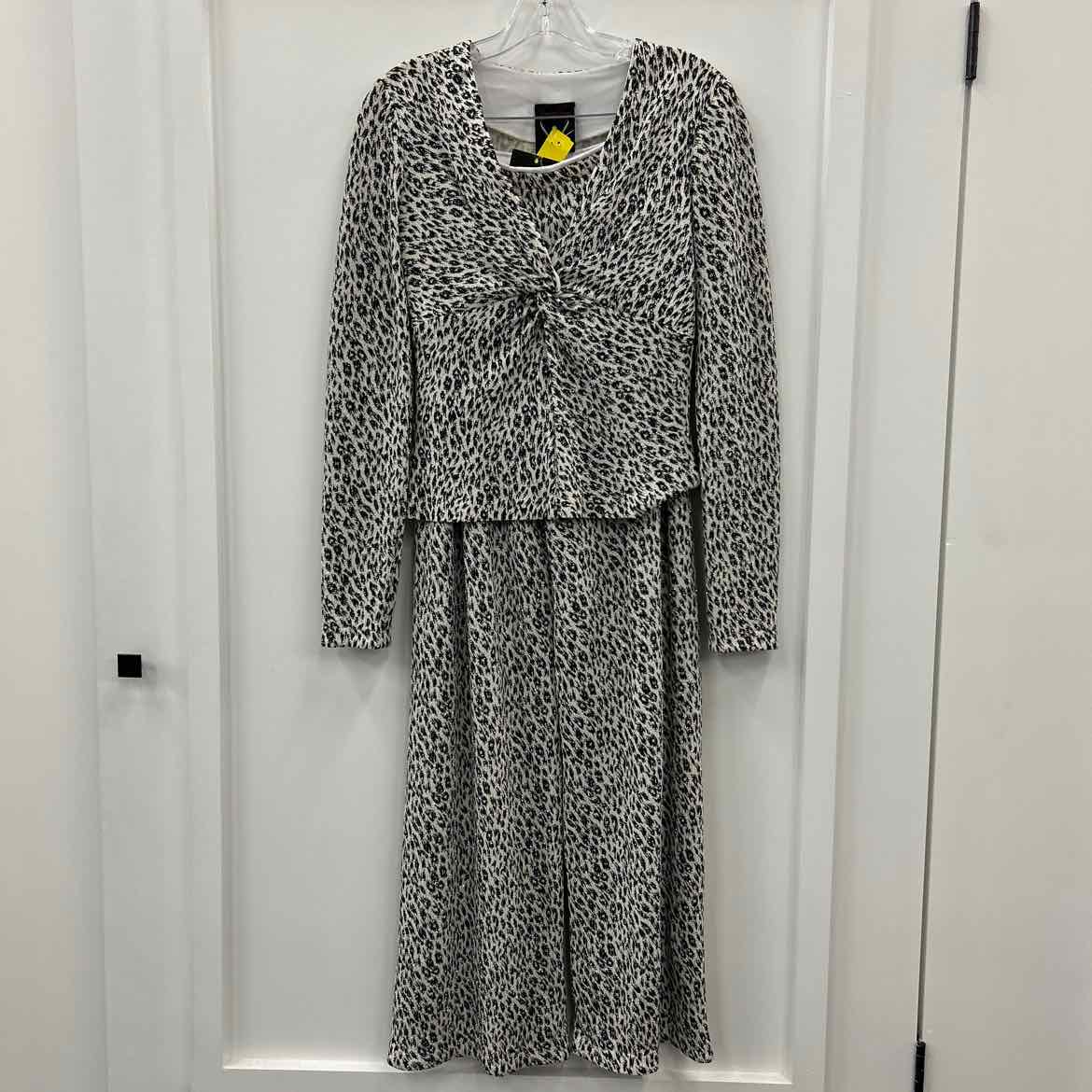 Veronique Young Size 6 BLACK & WHITE 2 pc Dress Set