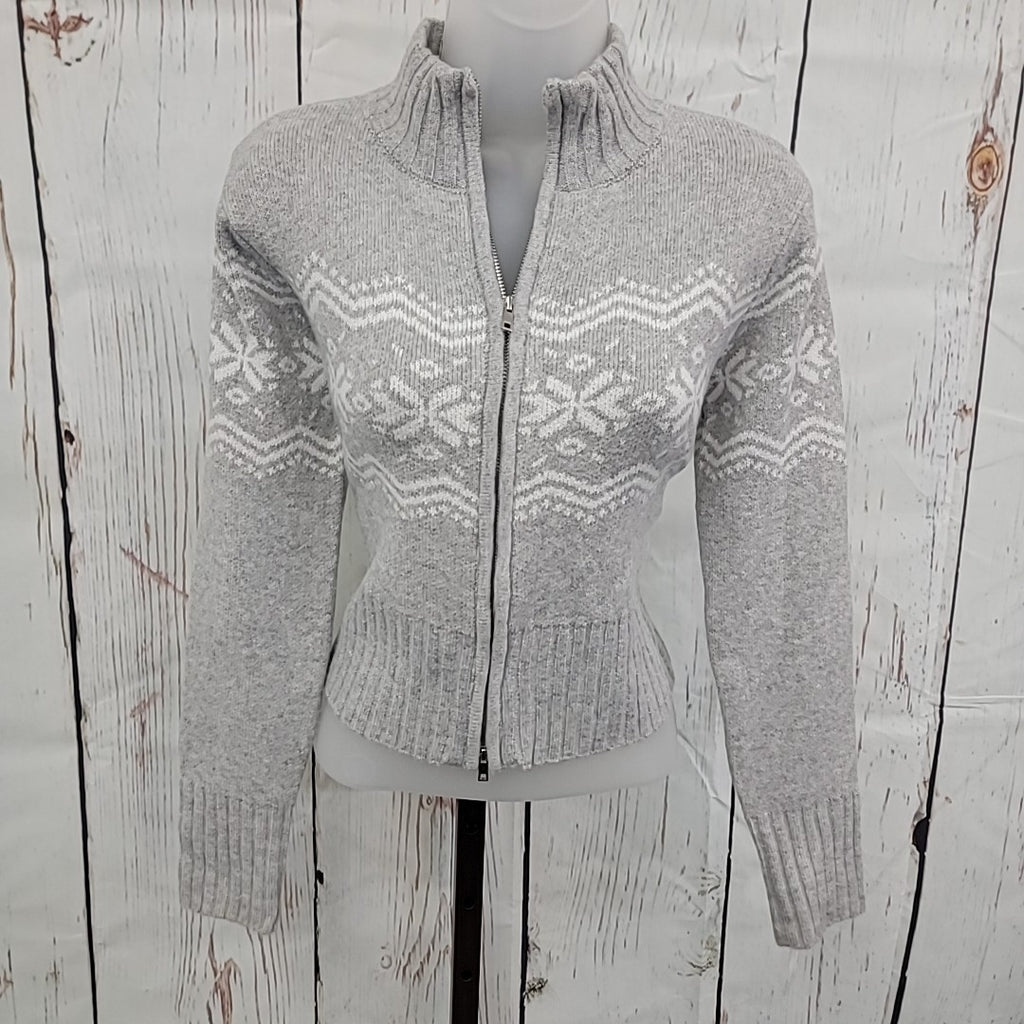 Planet Heart Size M Gray Sweater