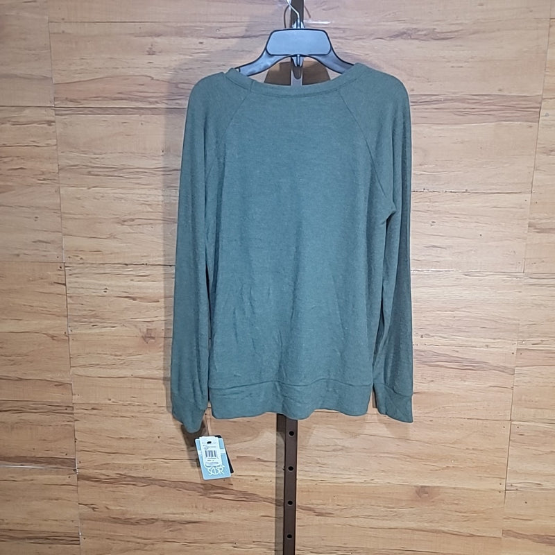 Chaser Size M Green California Forever Pullover NWT