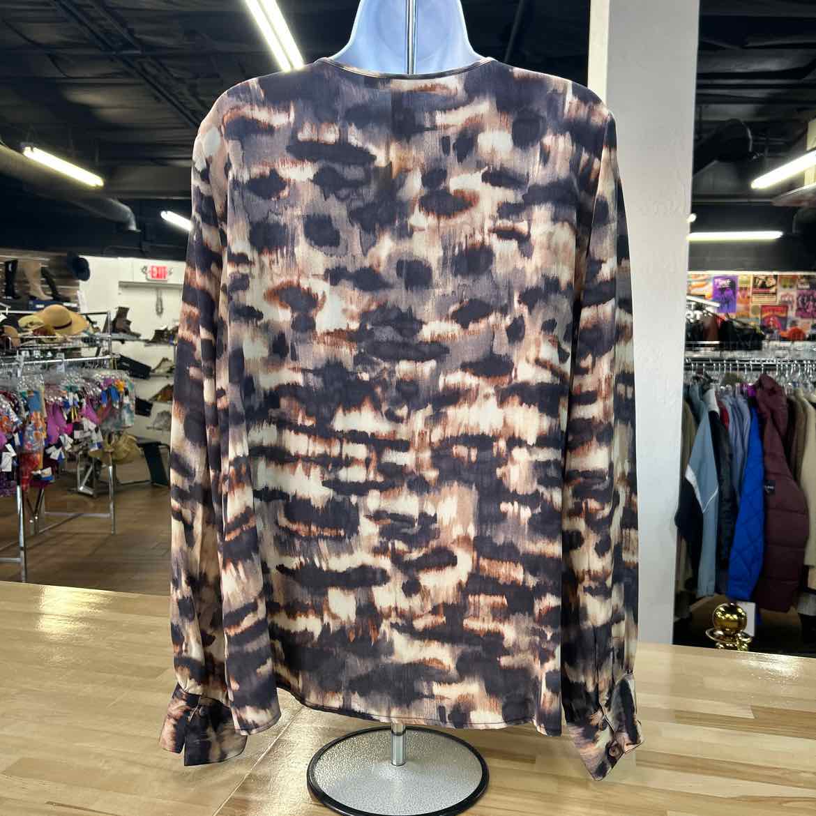 BCBG Size M Black Brown Preloved Blouse LS