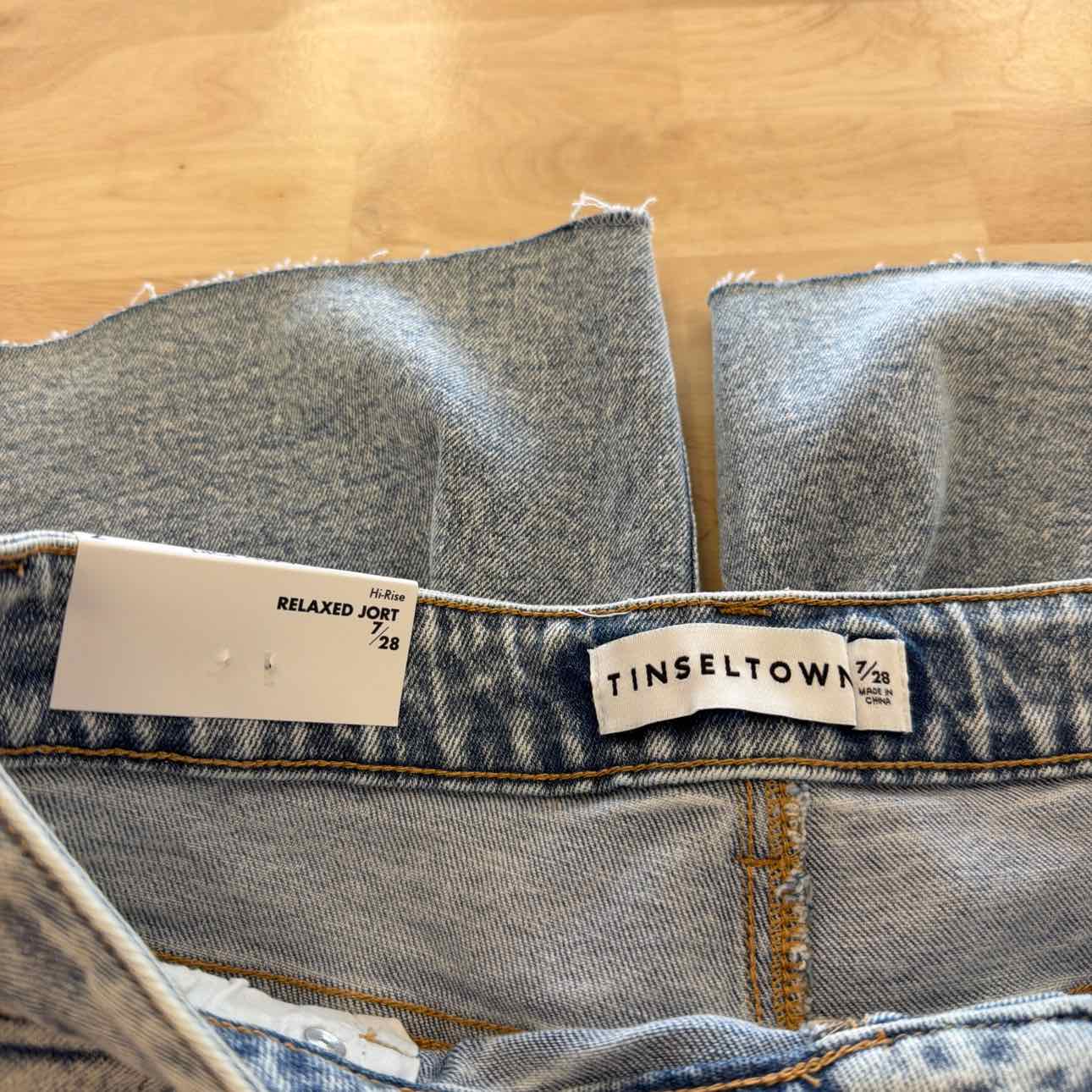 TINSELTOWN Women Size 28 Blue New Shorts High-Rise Baggy Denim Jorts