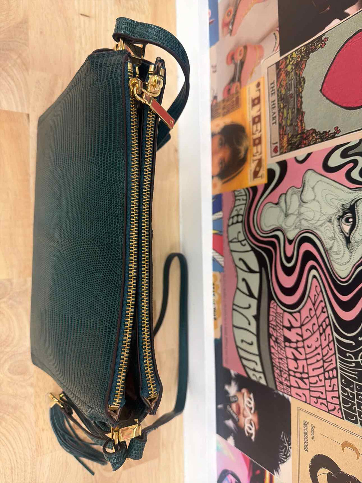 G.I.L.I Green Leather Crossbody