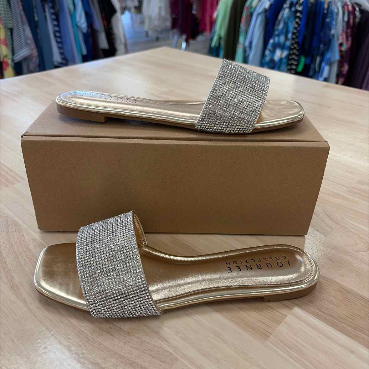 Journee Size 7.5 Silver Gold New Flats