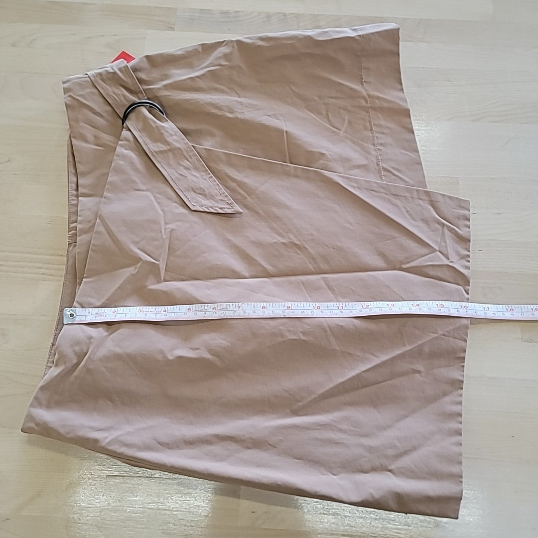 Calvin Klein Size M Tan Skirt