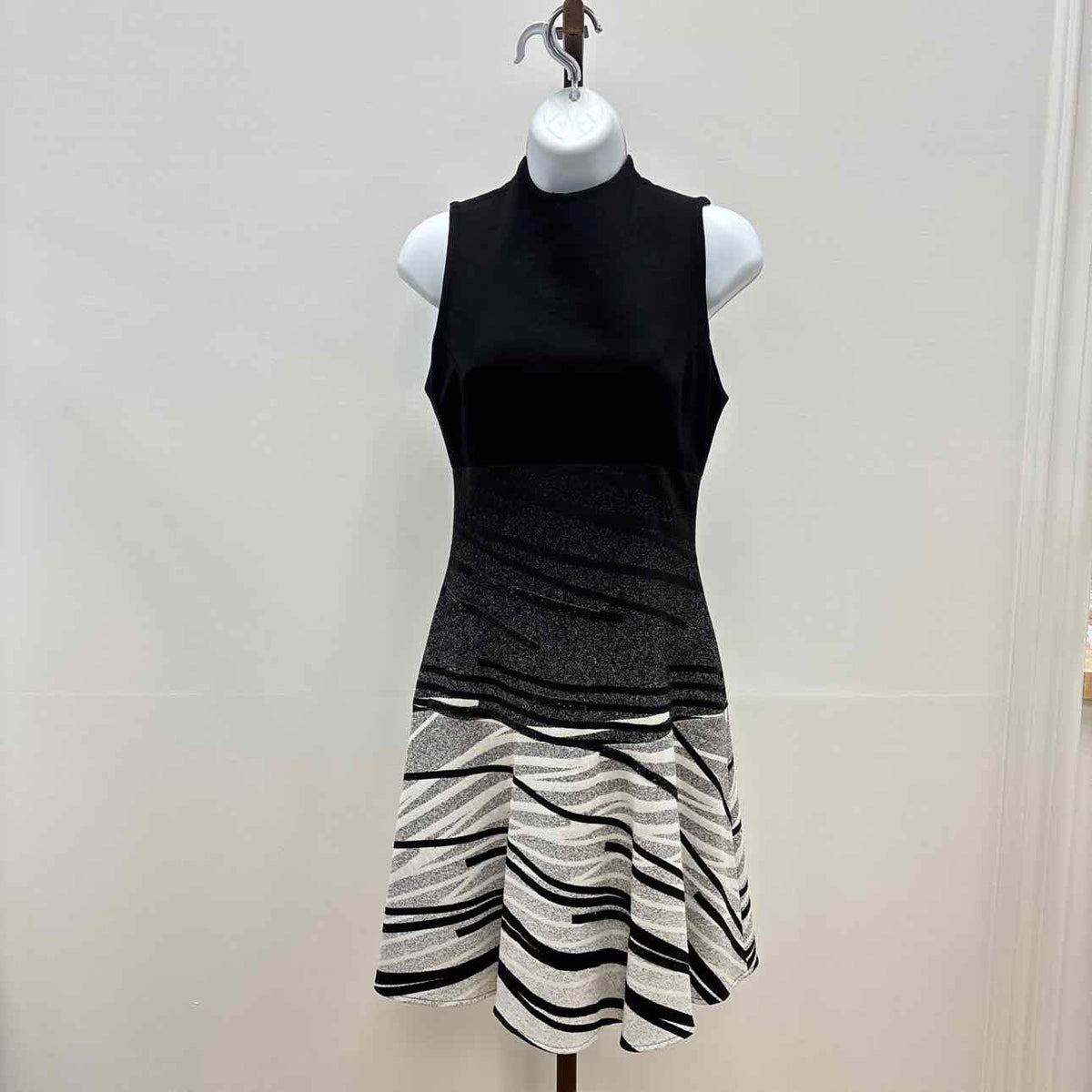 Alberto Makali Size S Black White Preloved Dress