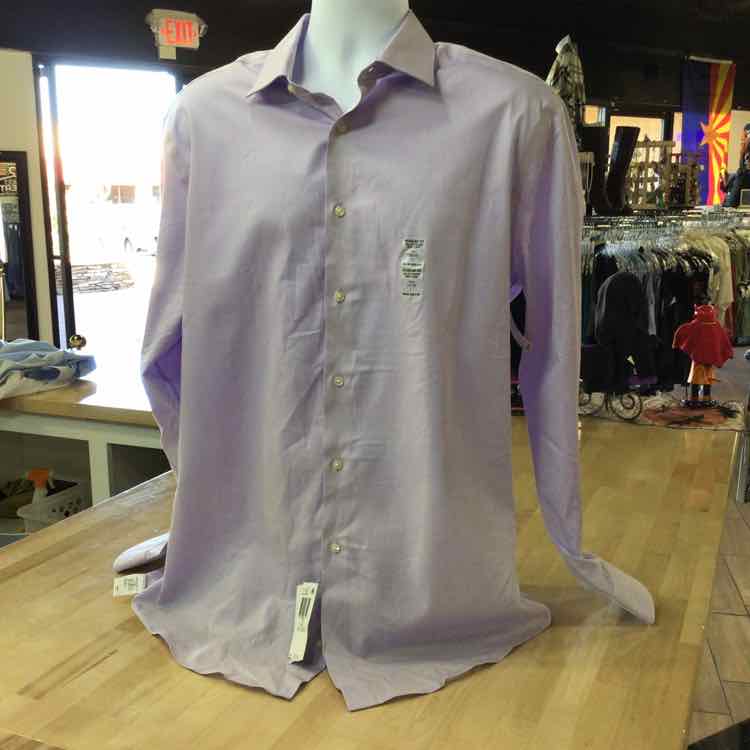 Calvin Klein Men Regular Fit Non Iron Herringbone Spread Collar Dress Shirt