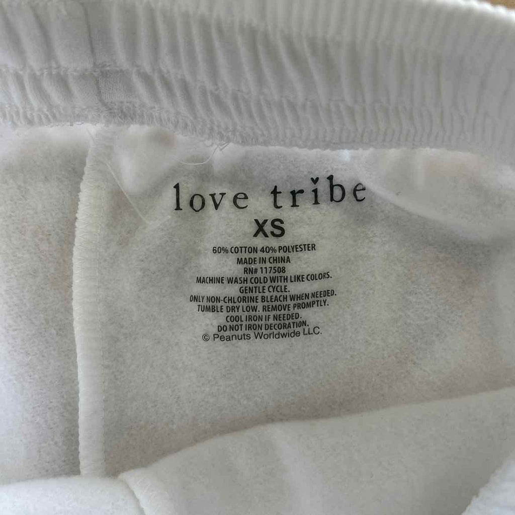 Love Tribe Juniors' Peanuts Holiday Graphic Jogger Sweatpants - Bright White