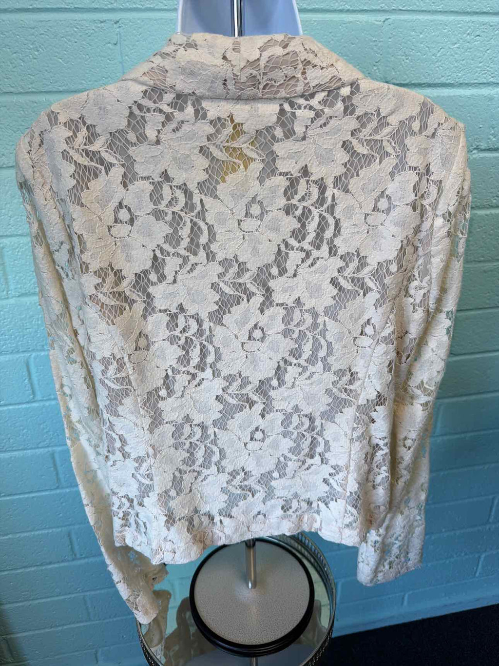 Cabi Size 12 Off White Blazer