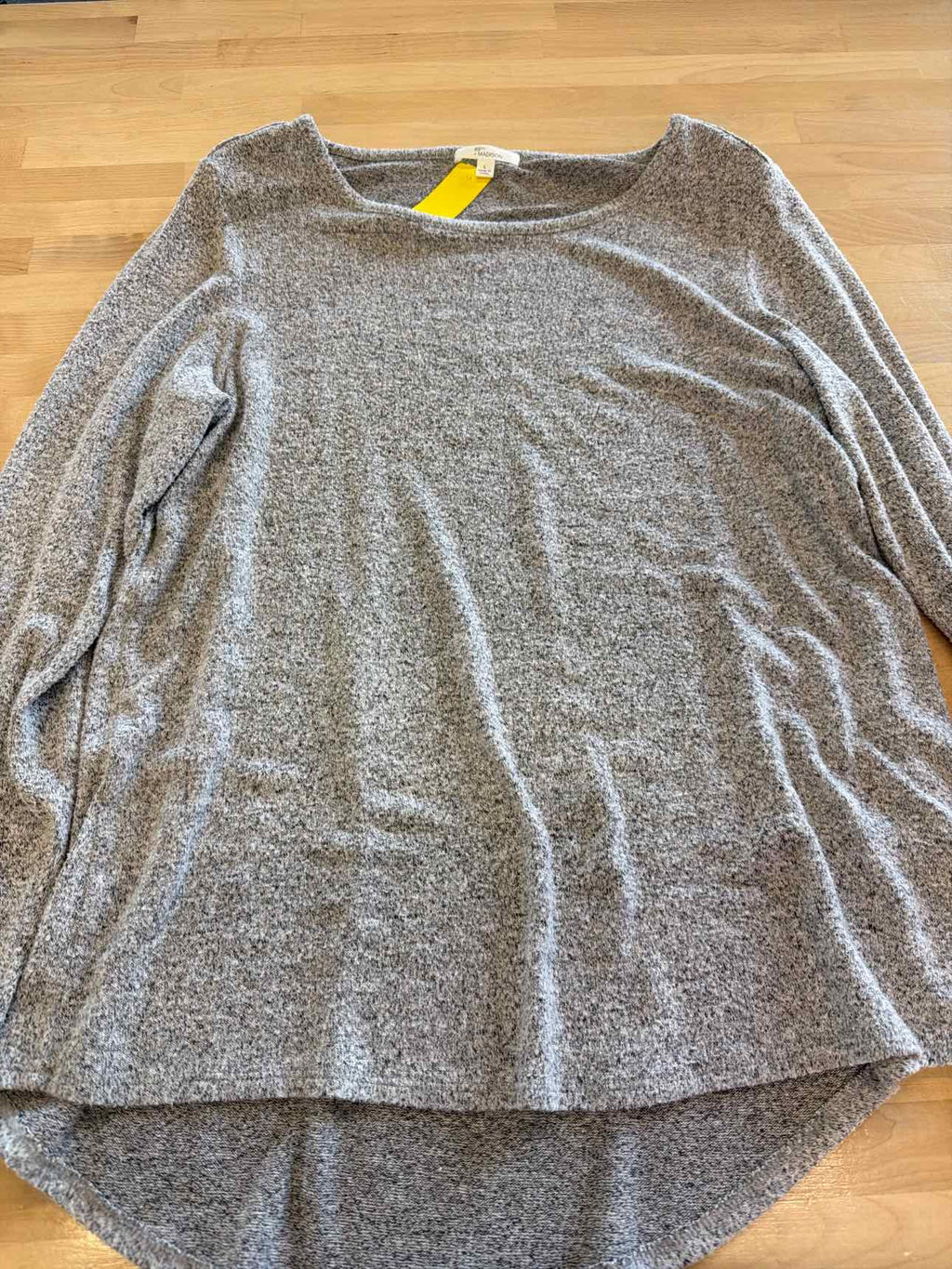 89th & Madison Size L Gray Long Sleeve