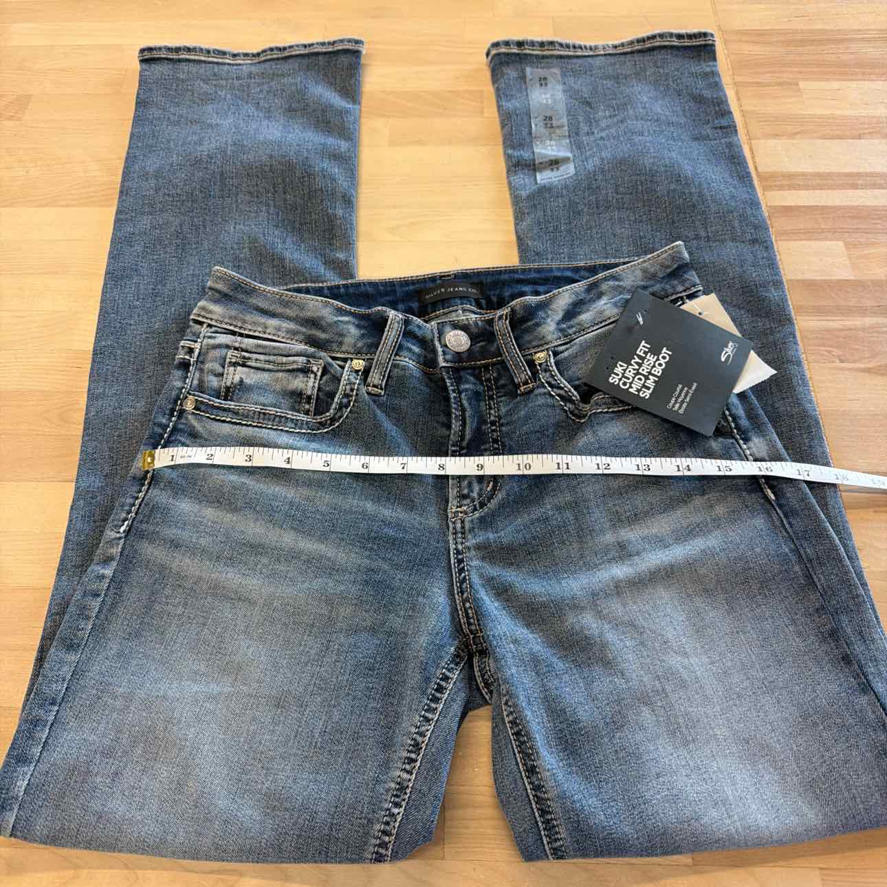 Silver Jean Co. Size 28 Blue Jeans