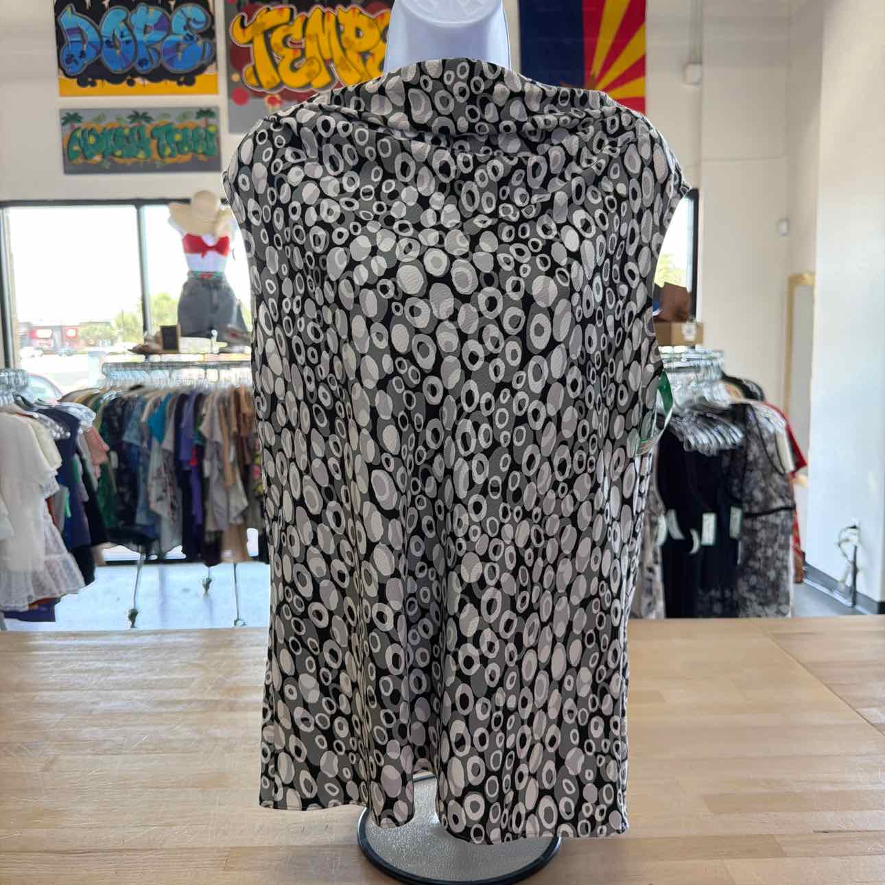 Anne Klein Size M Gray Preloved Tank