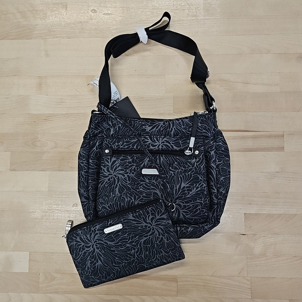 Baggallini Black Handbag