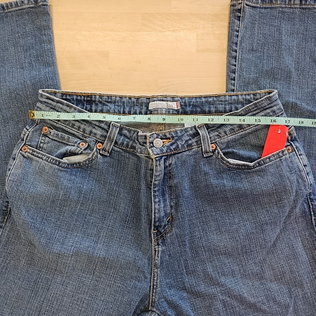 Levi's Size 16 Blue Denim Preloved Jeans