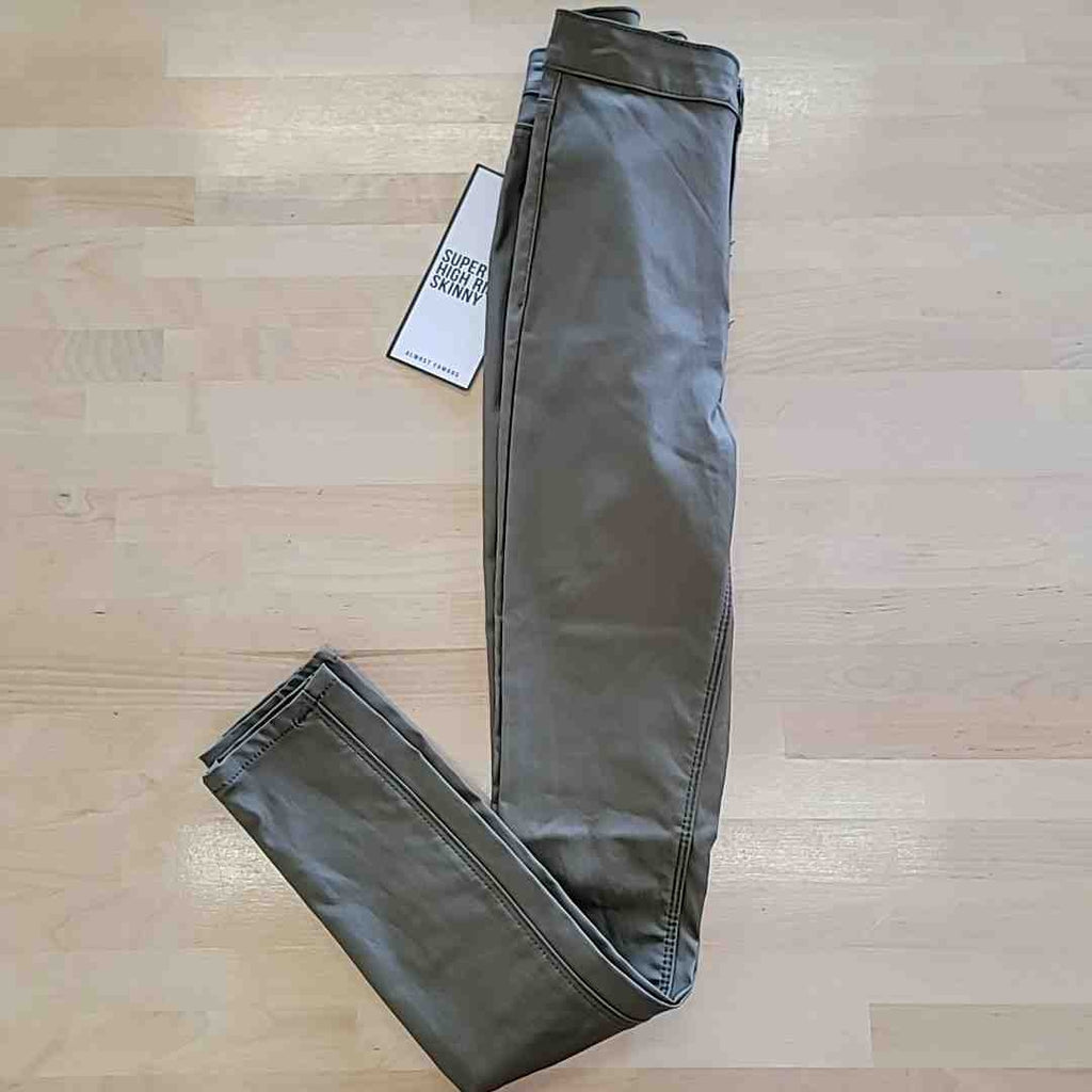 Almost Famous Size 0 Super High Rise Skinny Faux Leather Green Pants NWT