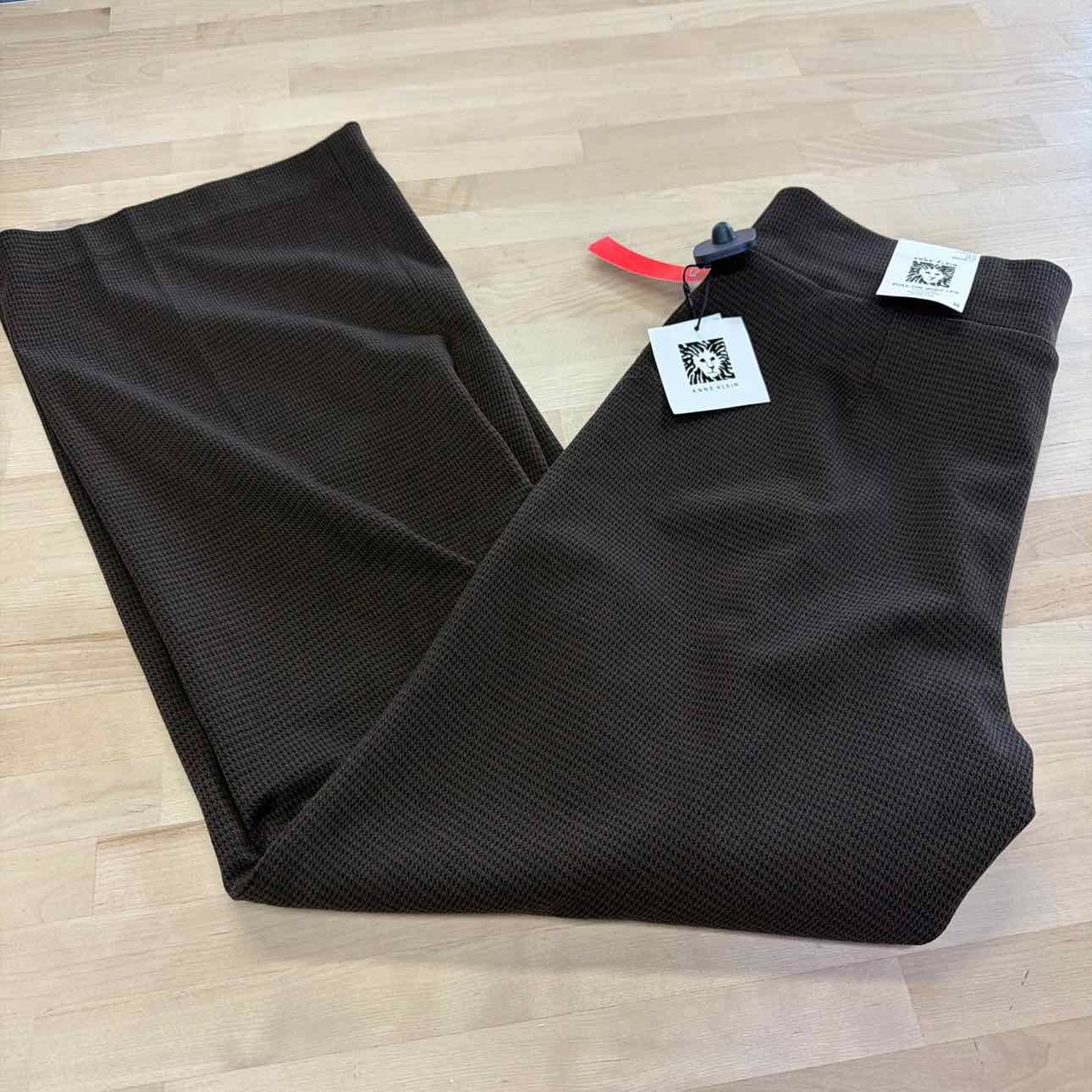 Anne Klein Size M Brown New Pants