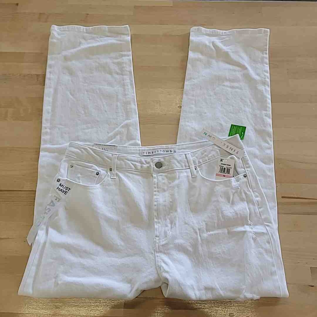 tinceltown Size 13 White  Relaxed Ripped High-Rise Straight-Leg Jeans  NWT