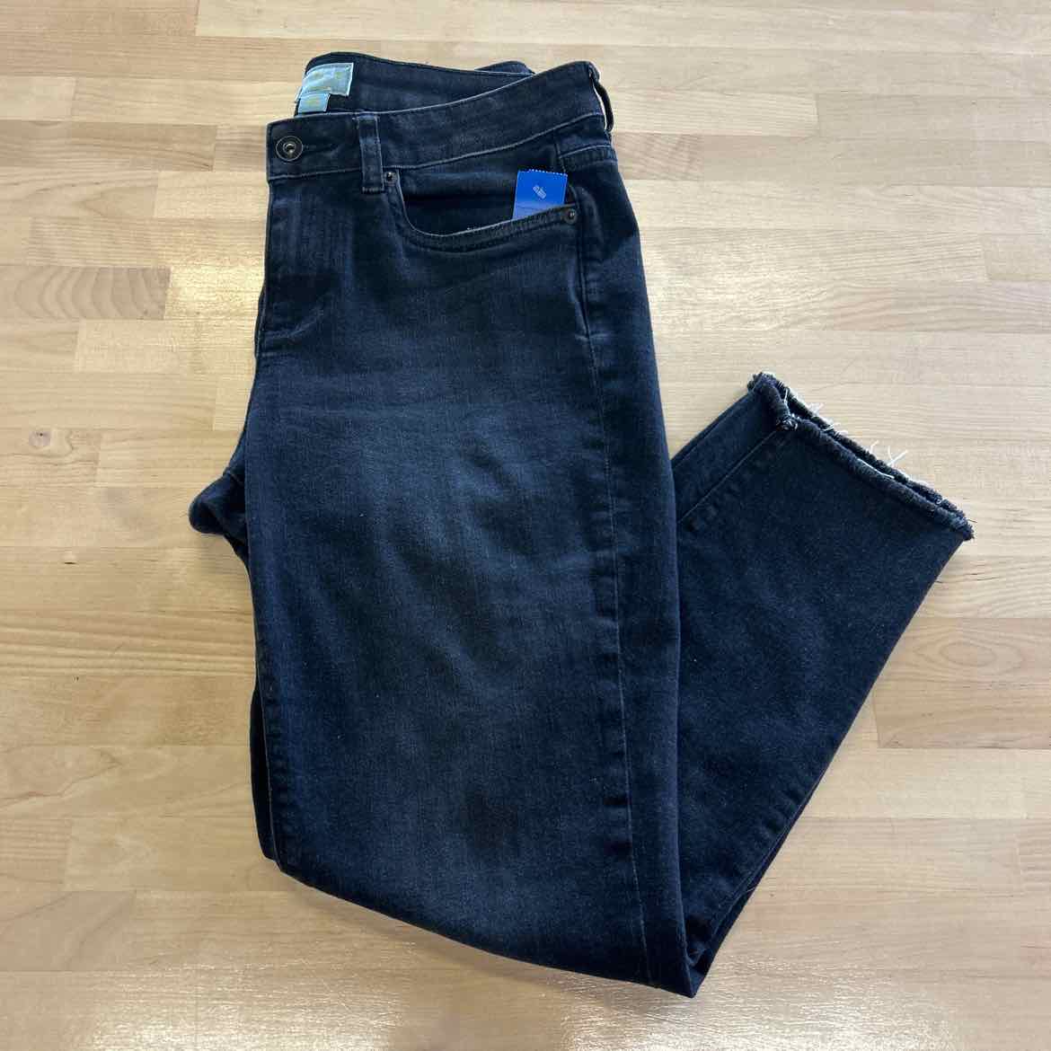 CeCe Size 6 Black Jeans