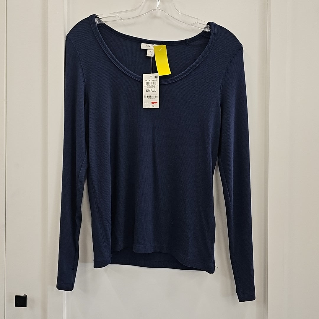 On 34th Size S Navy Long Sleeve