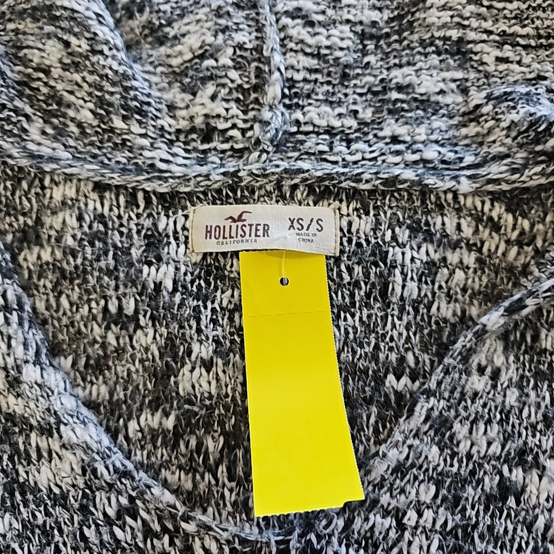 Hollister Size XS/S Black White Hoodie Sweater