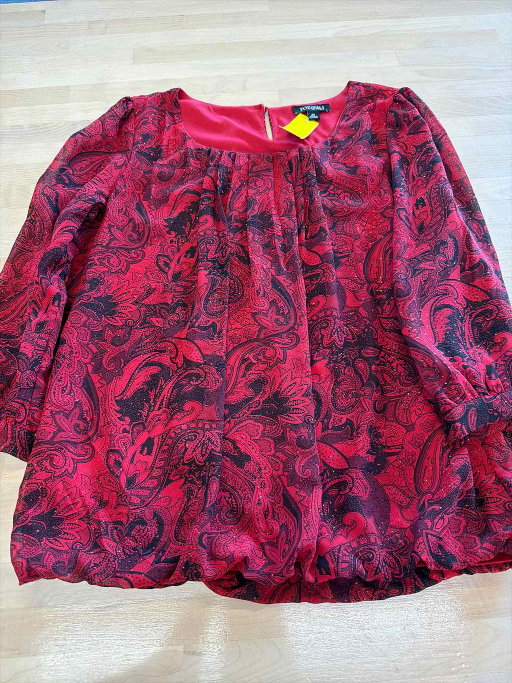 Roz & Ali Size M Red Blouse