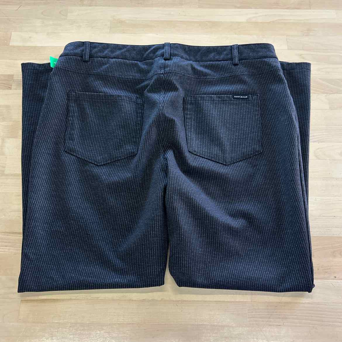 DKNY Size XL Gradient Preloved Pants