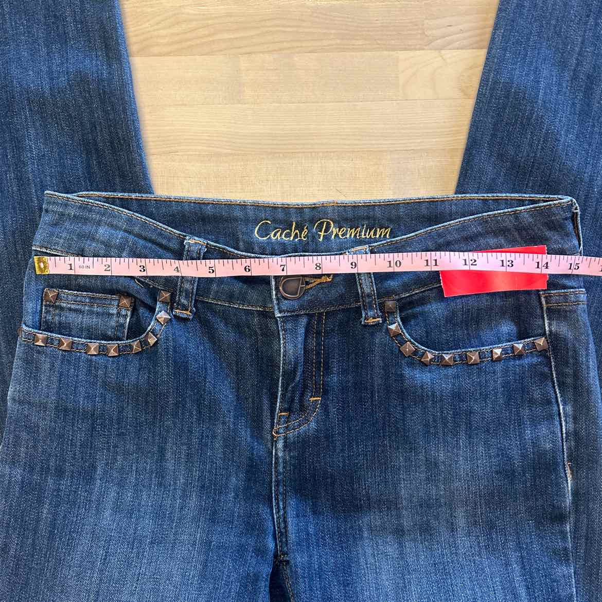 Cache Size 4 Blue Studs Used Jeans