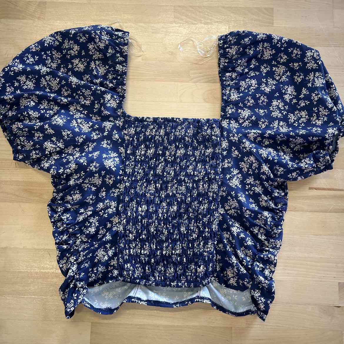 Celebrity pink Size M Blue New Blouse