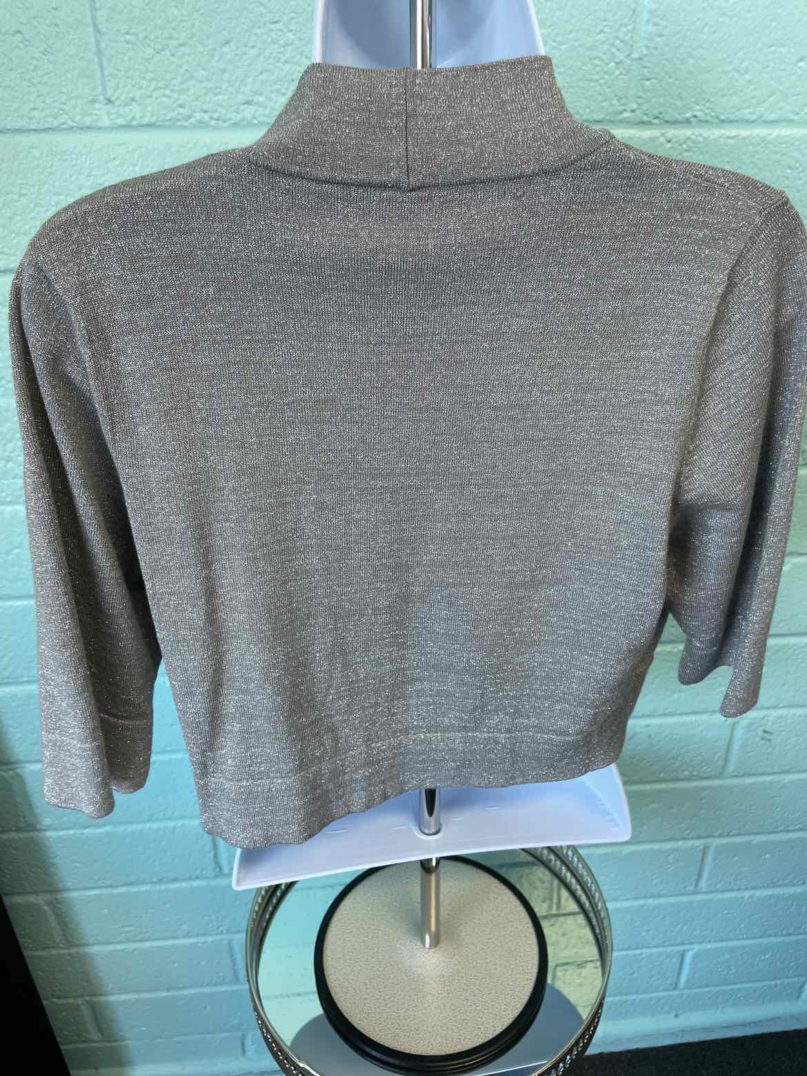 Jessica Howard Size L Silver Sweater