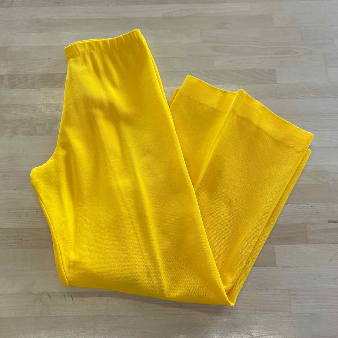 Vivian Wang Size 10P Yellow Preloved 2 pc Dress Set