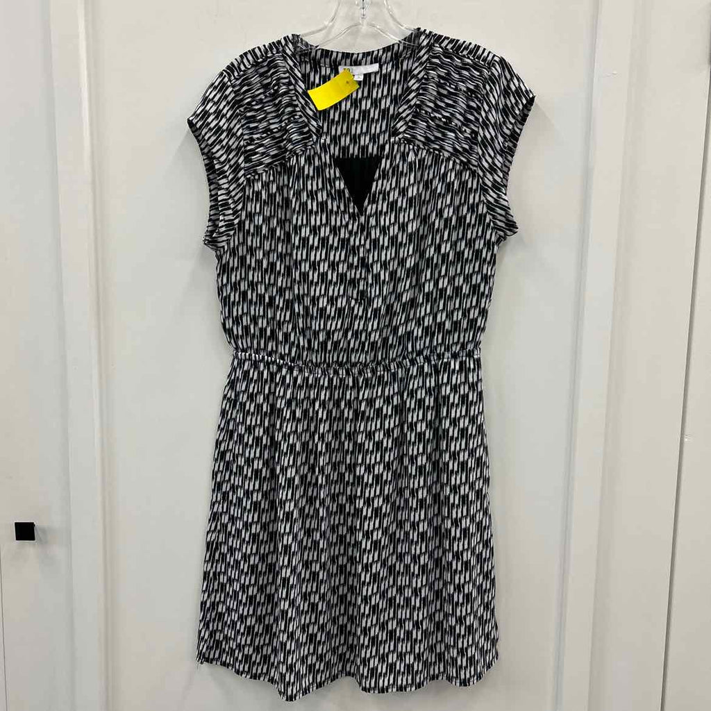Dr 2 Size M BLACK & WHITE Dress