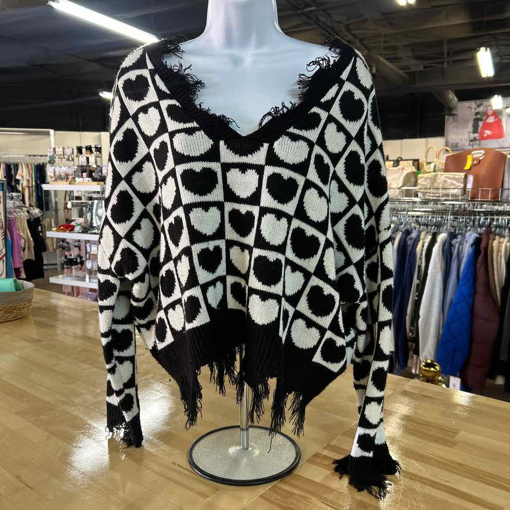 Just Polly Size L Black White Preloved Sweater