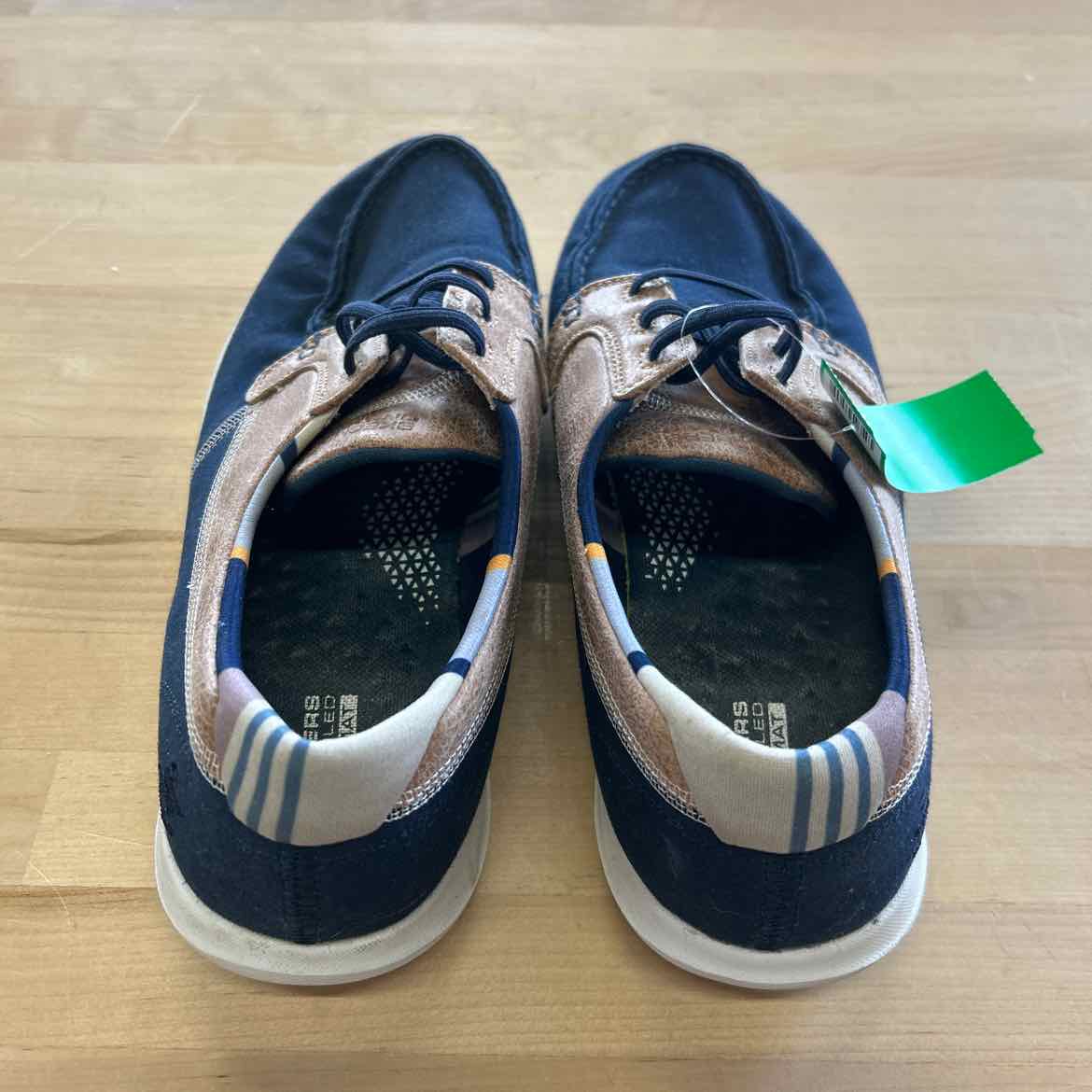 Skechers Size 10 Navy/Brown Preloved Sneakers