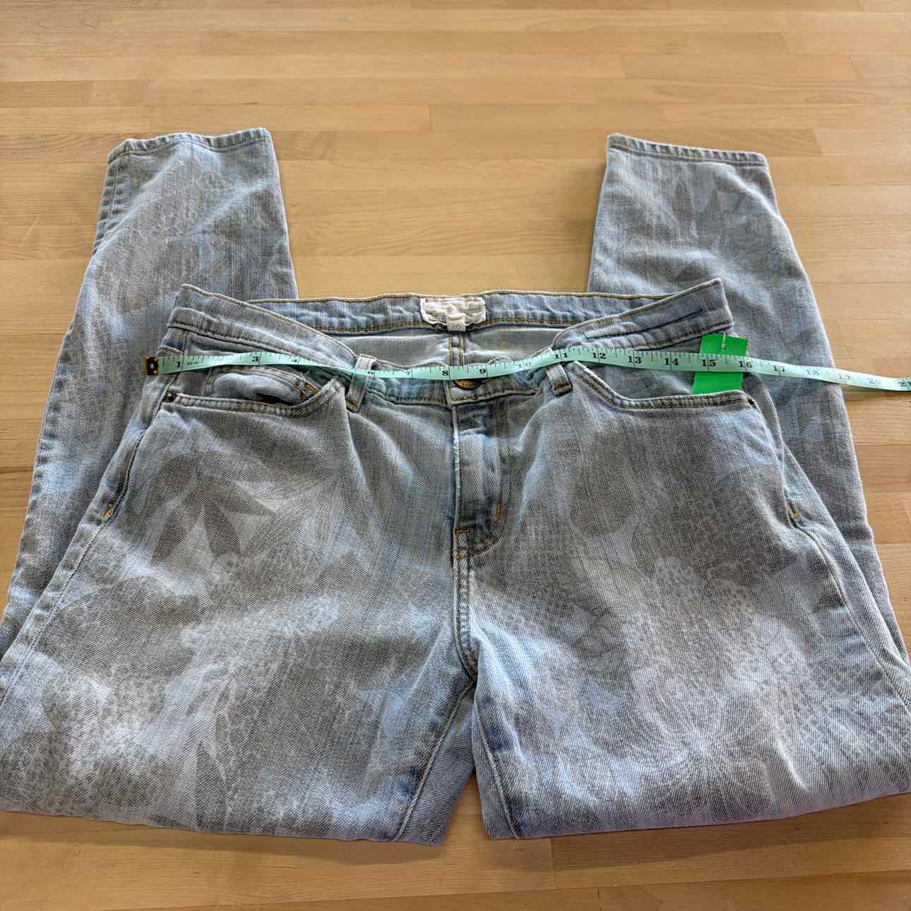 Current Affair Size 0 Denim Faille Preloved Jeans