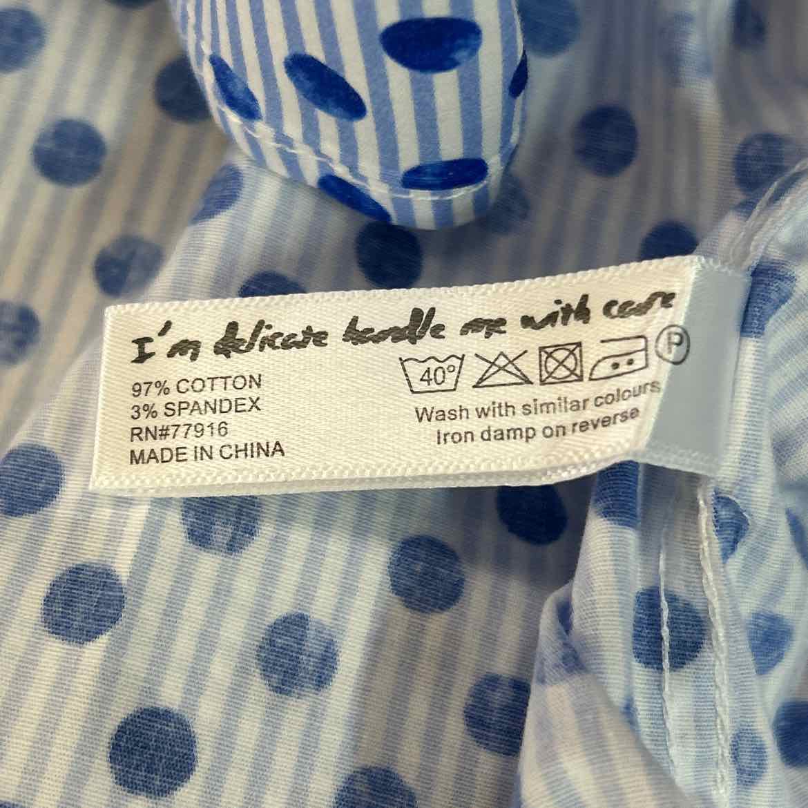 1 Like No Other Size M Blue Preloved MENS Button Down Shirt