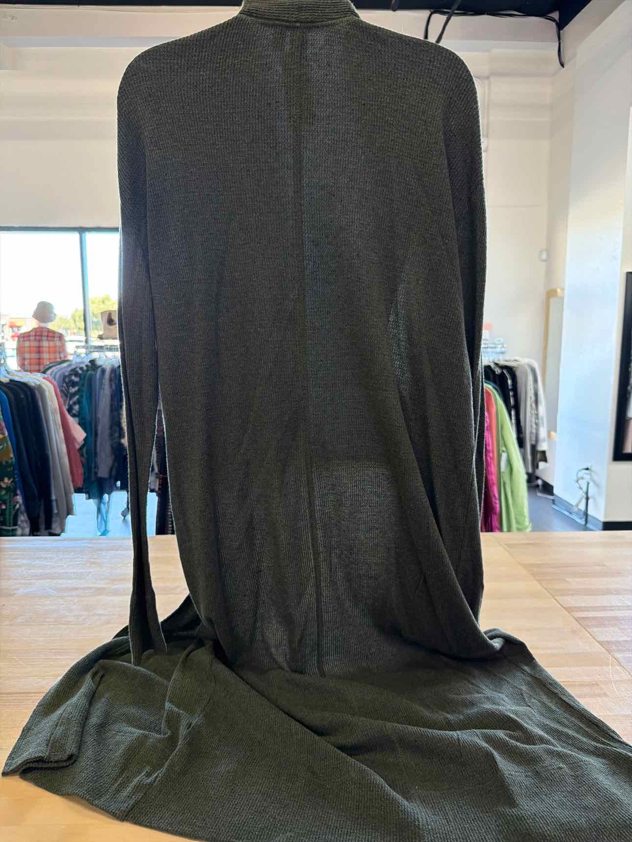 Susina Size S Green Duster