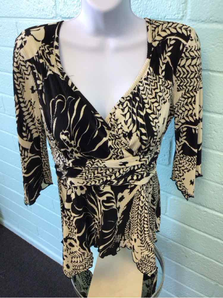 JTB Size PM White & Black Blouse