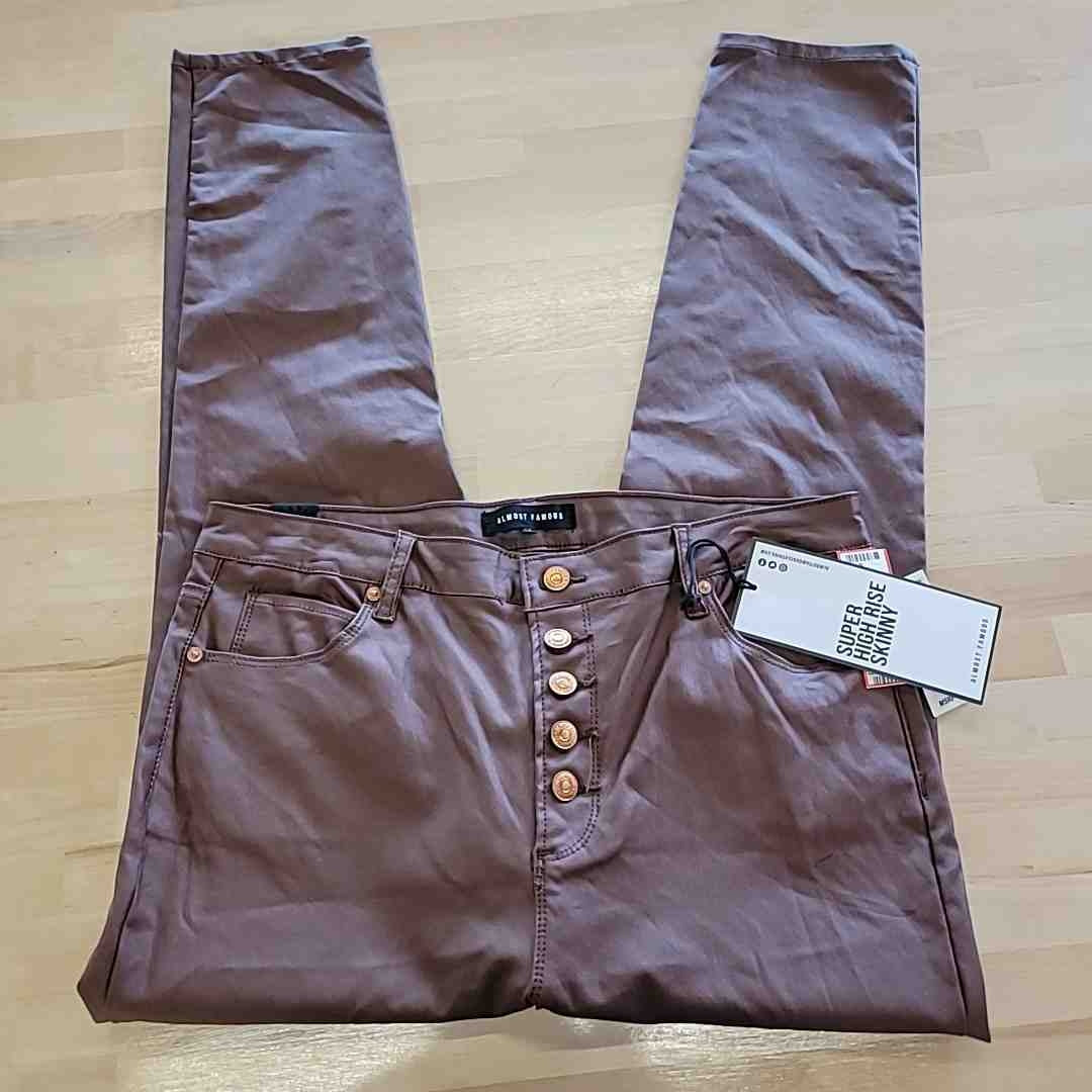 Almost Famous Size 15 Brown  Faux-Leather Exposed-Button High-Rise Skinny Jeans