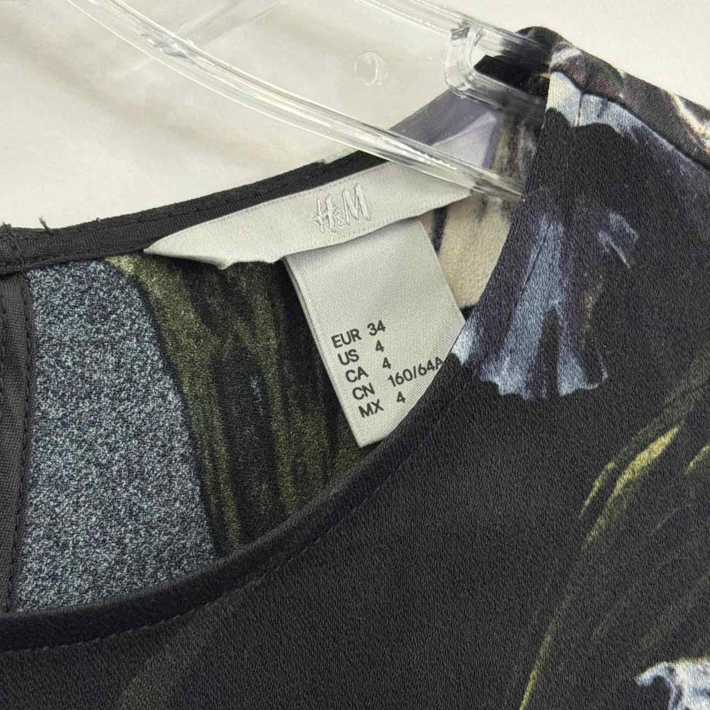 H&M Size 4 Black Polyester New Jumper