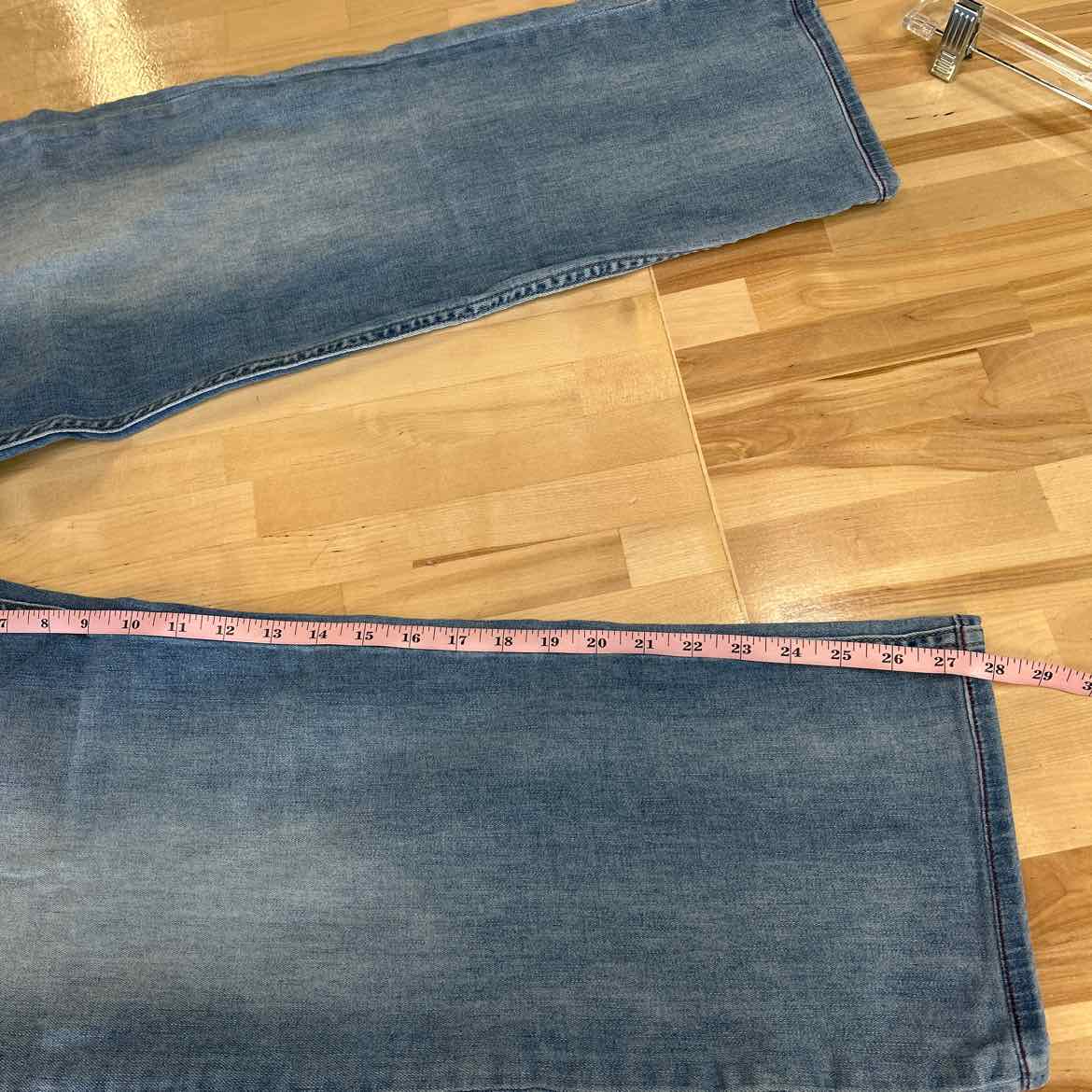 Tommy Bahama Size 38x34 Blue MENS Jeans