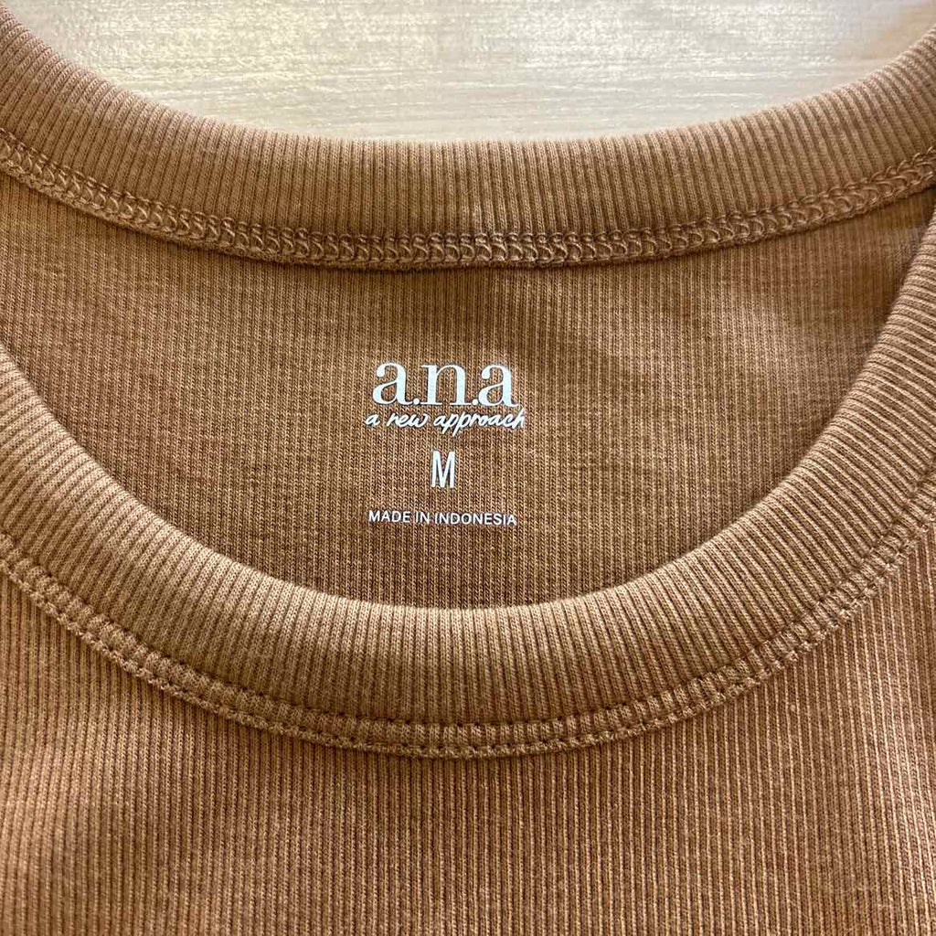 A New Approach Size M Brown Tank