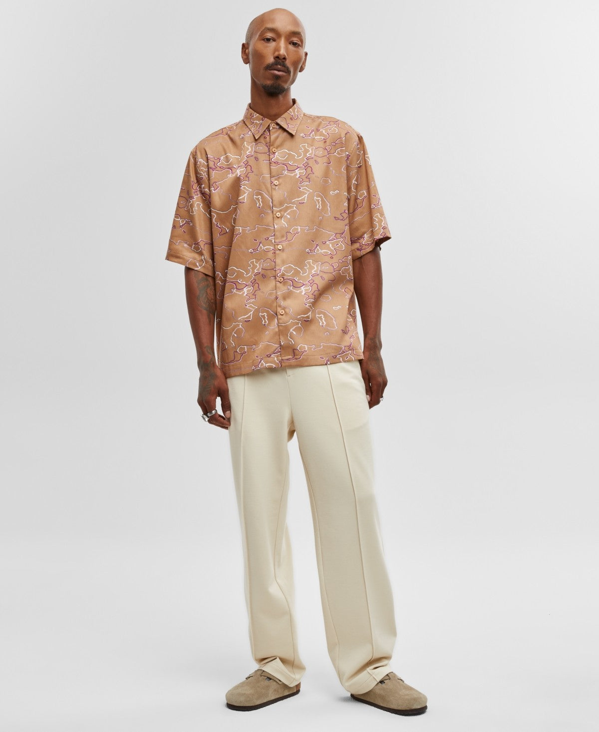 Mode of One Men's Relaxed-Fit Printed Button-Down Shirt -  Spiced Caramel