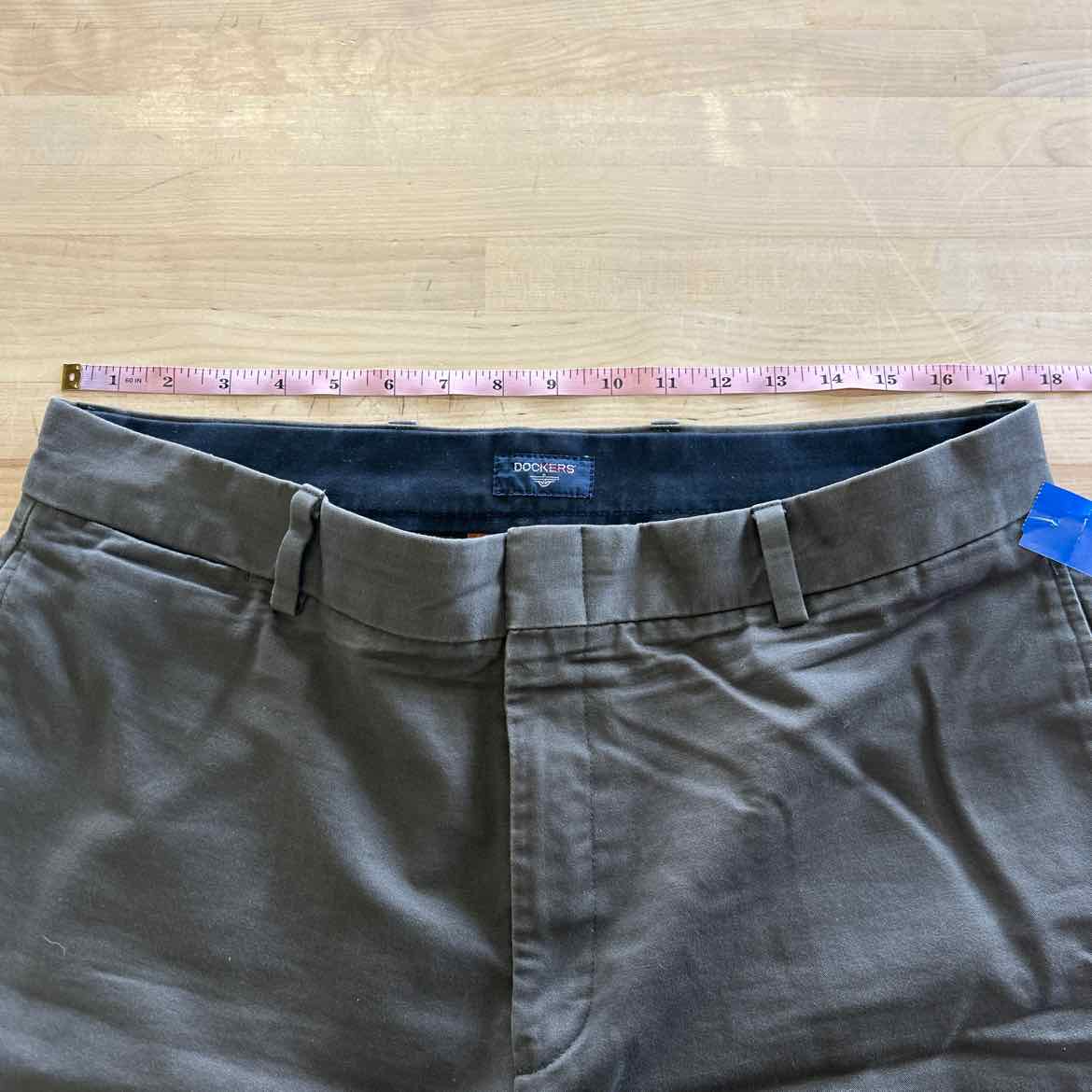 dockers Size 36x30 Green MENS Pants