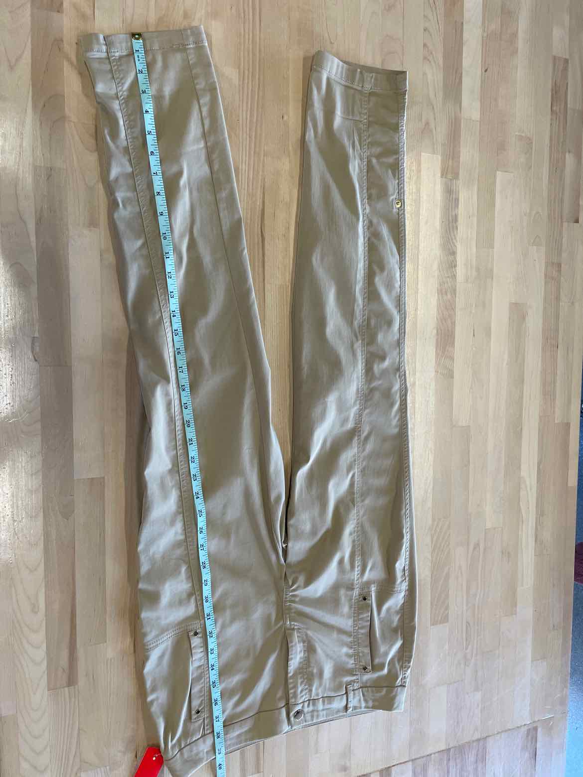 Chico's Size 0 Tan Pants
